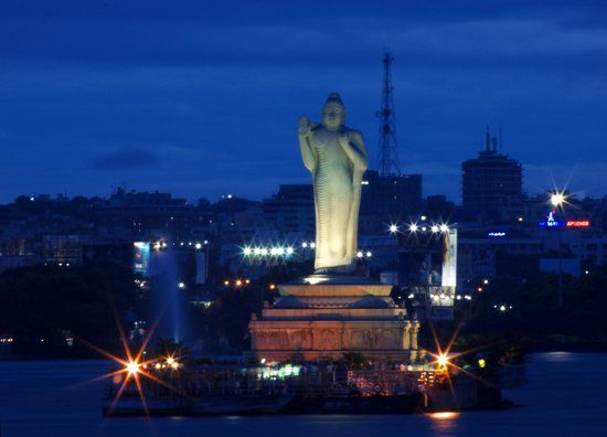 Lago Hussain Sagar